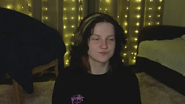 LatinaHuguenin online show from March 21, 10:24 pm