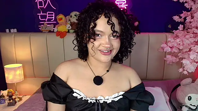 sarahRose online show from May 24, 4:17 am
