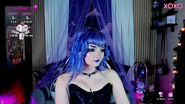 ravencollen online show from July 9, 9:52 pm