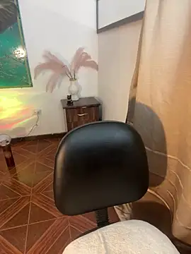 alisaa jhons1 online show from March 31, 11:27 pm