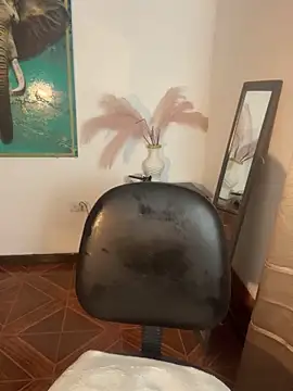 alisaa jhons1 online show from April 9, 3:17 am