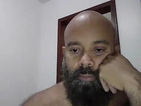 Snapshot of naughtybearbr chatting on November 11, 5:29 am naughtybearbr online show from November 11, 5:29 am