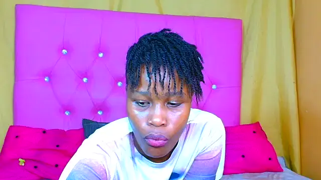 Prettybrowngirl online show from November 22, 9:25 pm