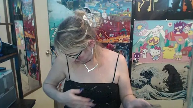 Savanah Banana  online show from November 9, 10:41 pm