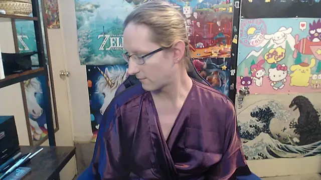 Savanah Banana  online show from March 29, 9:31 am