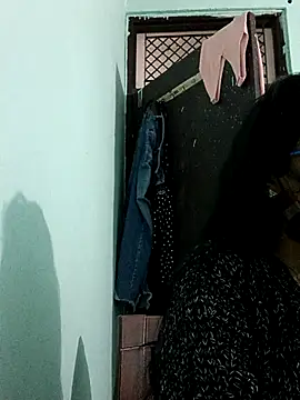 sanjana077 online show from February 10, 2:04 am