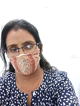 sanjana077 online show from March 18, 7:28 pm