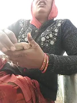 Chinki pande online show from January 9, 8:50 am