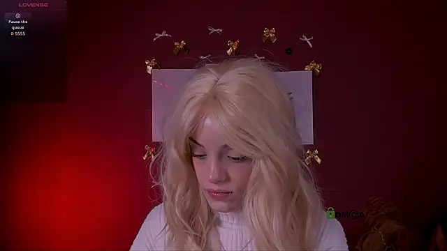 mia starrr  online show from December 20, 8:16 pm