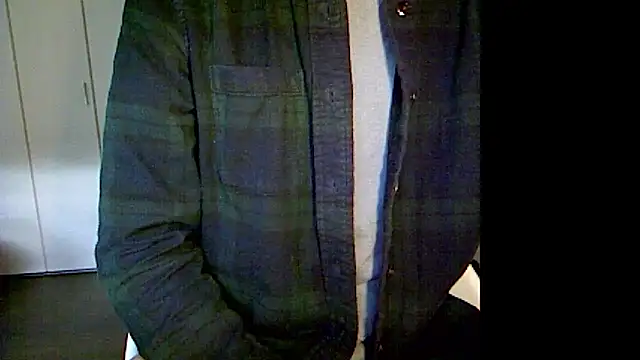 Snapshot of Taro070 chatting on November 11, 3:50 am Taro070 online show from November 11, 3:50 am