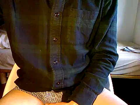 Snapshot of Taro070 chatting on March 16, 4:18 am Taro070 online show from March 16, 4:18 am