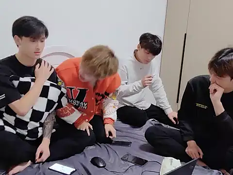 Snapshot of xiaomeng2563 chatting on November 12, 12:05 pm xiaomeng2563 online show from November 12, 12:05 pm