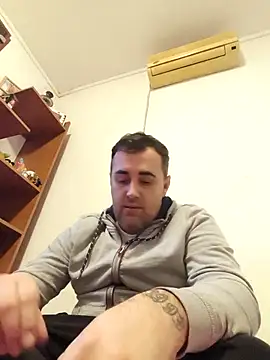 Snapshot of Marco9321 chatting on December 2, 1:11 am Marco9321 online show from December 2, 1:11 am