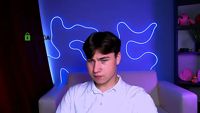 Snapshot of mark_lorens chatting on November 12, 10:26 am mark lorens online show from November 12, 10:26 am