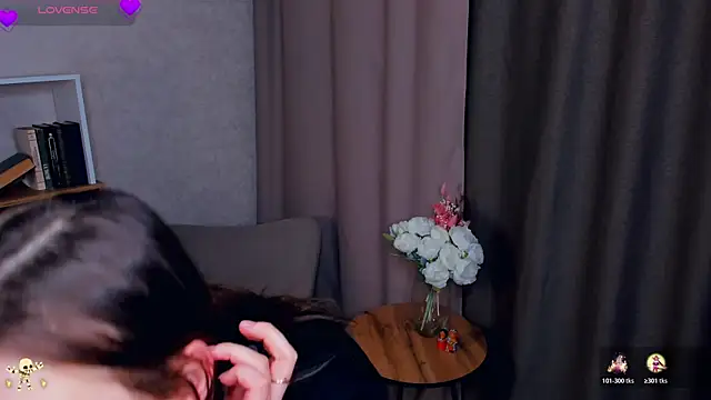 JosieNadile online show from November 11, 12:38 pm