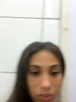 Snapshot of Mari2419 chatting on November 16, 10:43 am Mari2419 online show from November 16, 10:43 am