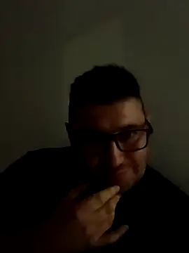 Snapshot of Gaucho-89 chatting on November 15, 4:43 am Gaucho-89 online show from November 15, 4:43 am