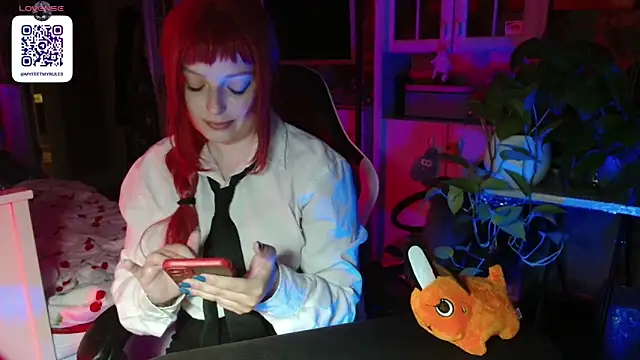 dominyantrix online show from June 19, 9:29 pm