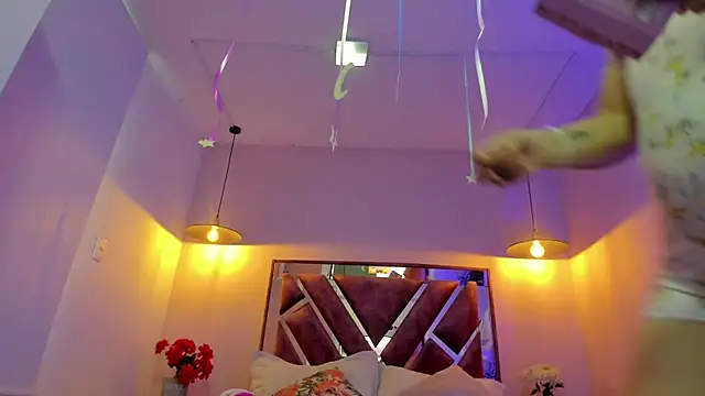 Juliette Leroyy online show from February 24, 7:12 pm