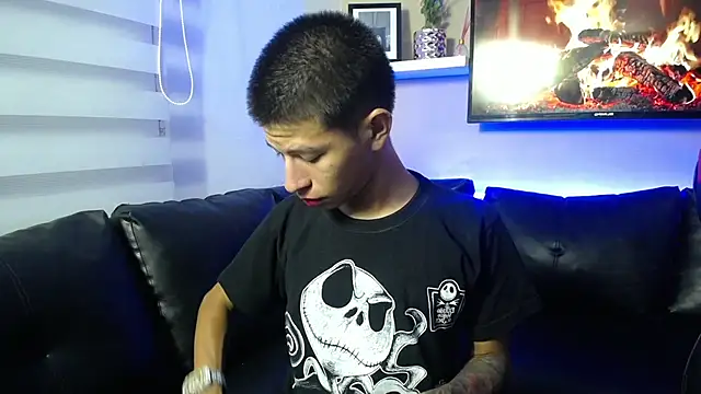 Tessachains 2  online show from December 22, 2:41 am