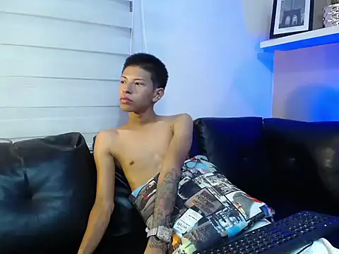 Tessachains 2  online show from January 5, 5:27 pm