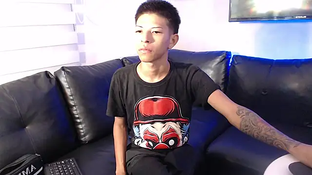 Tessachains 2  online show from January 13, 4:01 pm