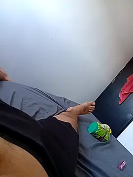 Snapshot of Rome24Ars chatting on November 5, 8:53 pm Rome24Ars online show from November 5, 8:53 pm