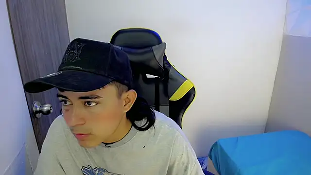 Tatann 18 online show from November 18, 8:57 pm