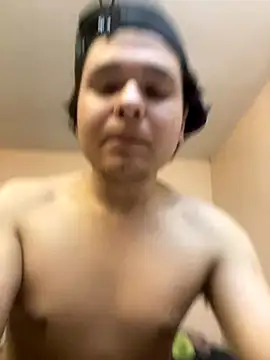 Snapshot of EnmaHardCock chatting on November 5, 10:43 pm EnmaHardCock online show from November 5, 10:43 pm