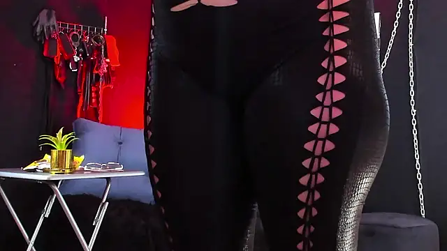 KatrinaStone online show from March 18, 7:17 pm