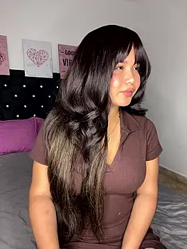 LoliitaBennett online show from January 15, 2:16 am