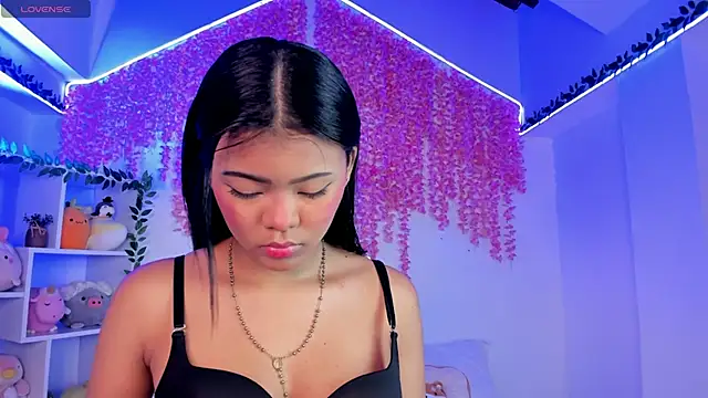  hanna sky online show from November 28, 5:26 pm