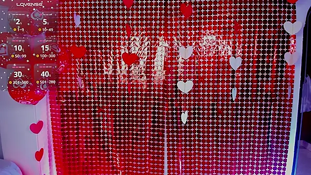 Snapshot of _hanna_sky chatting on February 14, 12:24 pm hanna sky online show from February 14, 12:24 pm