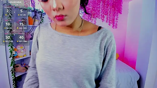 Snapshot of _hanna_sky chatting on February 28, 11:11 am hanna sky online show from February 28, 11:11 am