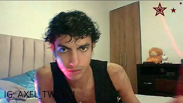 axel love13 online show from December 3, 10:41 pm