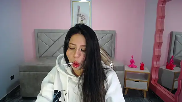 Snapshot of aria_ch2 chatting on November 13, 3:49 am aria ch2 online show from November 13, 3:49 am