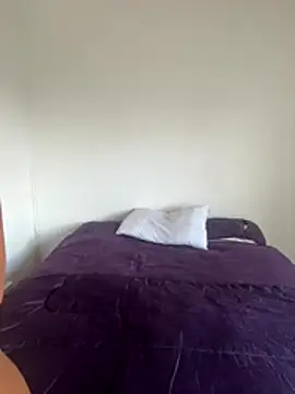 NiaLong21  online show from November 18, 4:50 am