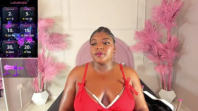 Snapshot of Tamaramilleer chatting on February 6, 4:28 am Tamaramilleer online show from February 6, 4:28 am