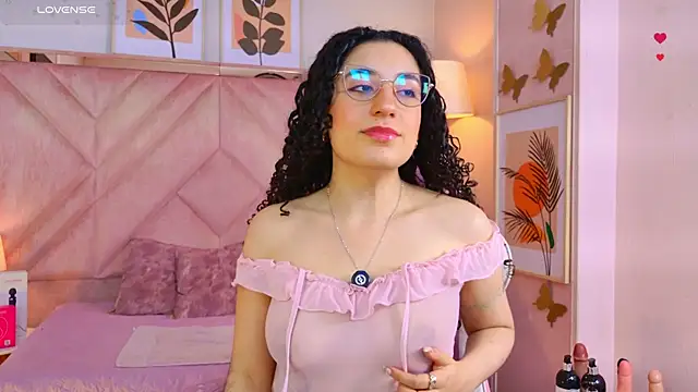 DemiJones  online show from June 4, 4:29 am