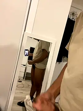 Snapshot of jayluvsu69 chatting on November 8, 12:38 pm jayluvsu69 online show from November 8, 12:38 pm