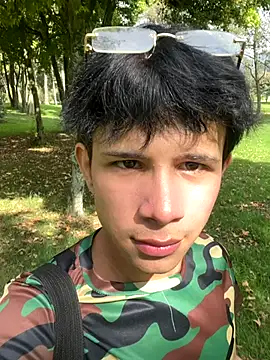 Snapshot of Bay_freedo chatting on November 8, 7:34 pm Bay freedo online show from November 8, 7:34 pm