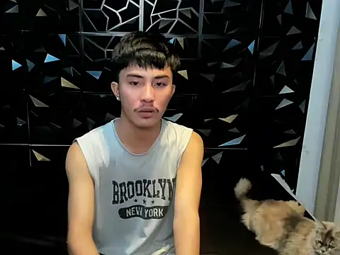Urloverhardcock online show from April 23, 4:46 am
