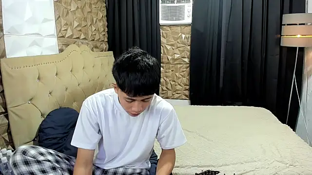 Urloverhardcock online show from June 1, 9:22 am