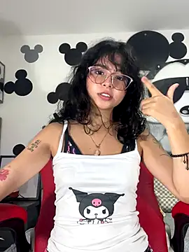  vaiolet owo online show from November 10, 6:56 am