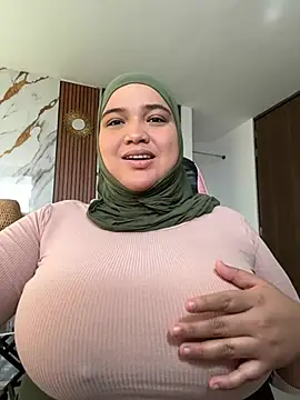 Snapshot of sweetmuslim01 chatting on June 27, 7:30 pm sweetmuslim01 online show from June 27, 7:30 pm