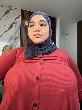 Snapshot of sweetmuslim01 chatting on June 30, 8:54 pm sweetmuslim01 online show from June 30, 8:54 pm