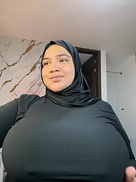 Snapshot of sweetmuslim01 chatting on July 3, 12:17 am sweetmuslim01 online show from July 3, 12:17 am
