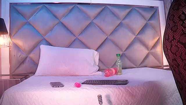 crystal gilton online show from March 28, 7:13 pm