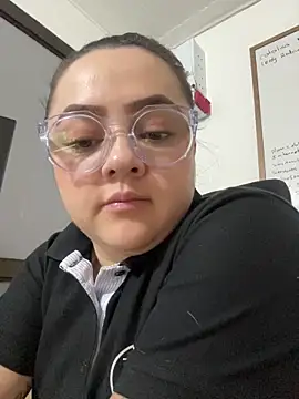 cleo wale  online show from November 10, 10:53 pm