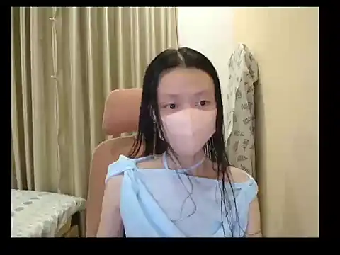 Lil-Cherries online show from May 19, 2:23 pm